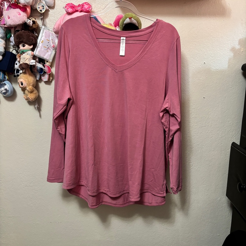 Athleta Essential V Neck Long Sleeve Top Size 2X